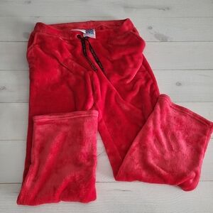 NWT MUK LUKS Pajama Bottoms Soft Plush Red Cozy Cabincore Loungewear.